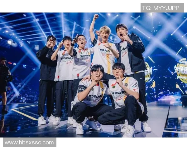 CSGO精彩解析：深入了解EDG战队的默契配合与战术协同